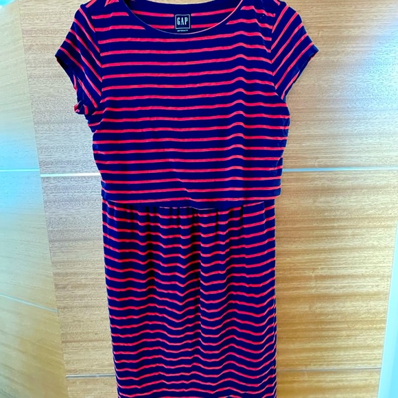GAP Dresses & Skirts - Trendy Gap maternity dress